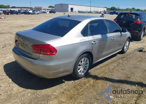 2012 Volkswagen Passat 2.5L S из США, поврежденный, VIN 1VWAP7A34CC006689